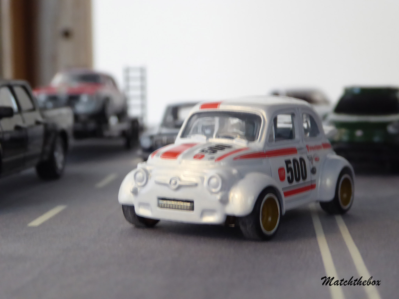 Illustration for article titled Lights, Camera, THE ITALIAN JOB: illusion of a chase